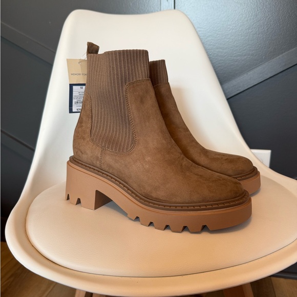 🍂 Brown Suede Kyrie Ankle Boots NWT - Picture 1 of 7